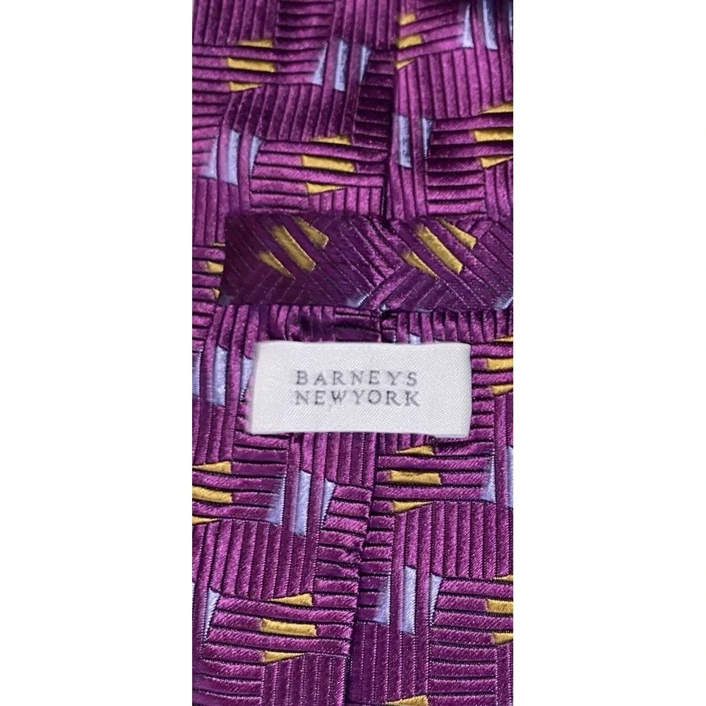 Barneys New‎ York Mens NeckTie 100% Silk Purple/Yellow/Blue Geometric 60
